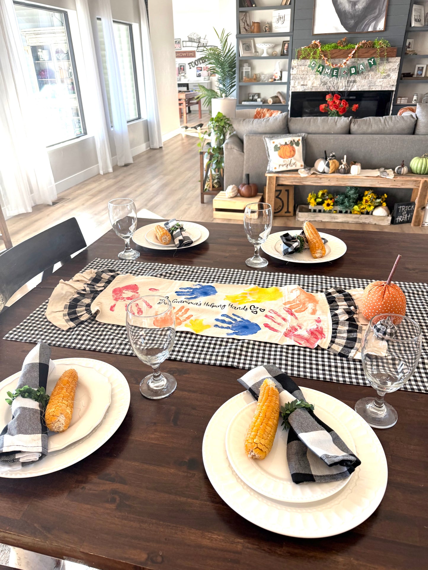 CUSTOM TABLE RUNNER: BUFFALO CHECK RUNNER