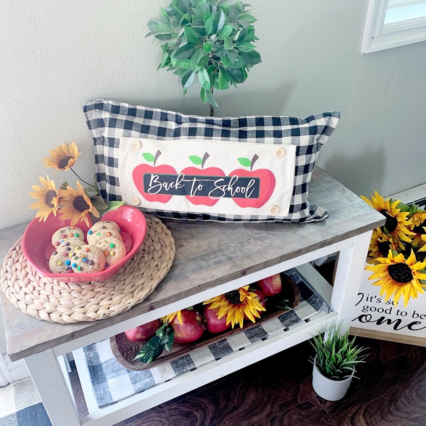 GIFT GUIDE:  FOR THOSE THAT ARE HARD TO BUY FOR!  SEASONAL SET: Buffalo Check Gingham Pillow (comes w/ foam insert & these 4 panels in back pocket)  SUNFLOWERS, SNOWMAN SCARVES, BE MY VALENTINE, SUMMER VINTAGE CAMPER