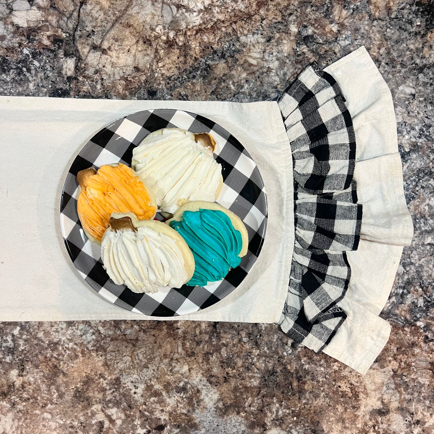 Matching Table Runner: CHARCOAL/CREAM STRIPES RUNNER